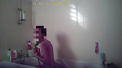 Un pui faimos trebuie să înceapă de undeva și de aici a început