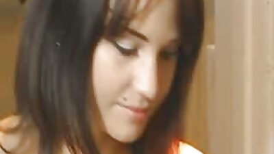 Mami Veronica Avluv se bucură de o adevărată plăcere să-și tragă un penis negru
