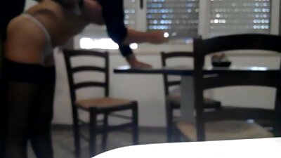 Ava Taylor și corpul ei perfect într-o scenă de dracu în camera din spate